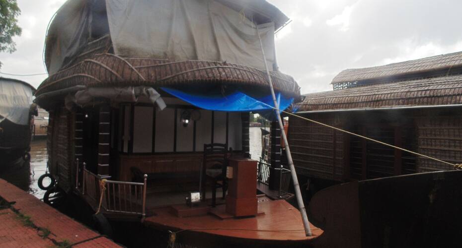 Snehadhare Houseboat, Alleppey 1